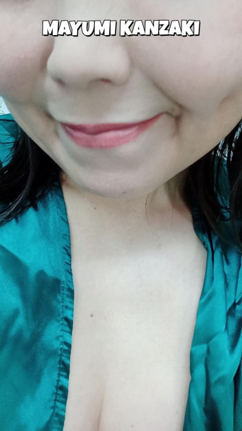 Japanese Married Woman’s Sexy Body