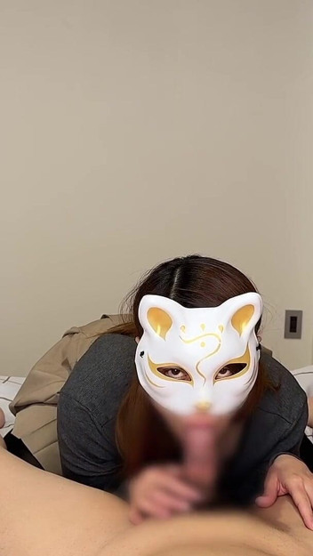 Masturbation Support Video That Repeatedly Stops with Handjob