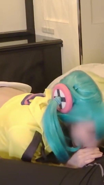 E-cup Model in Cosplay Took Things Further Than Anyone Expected 1st