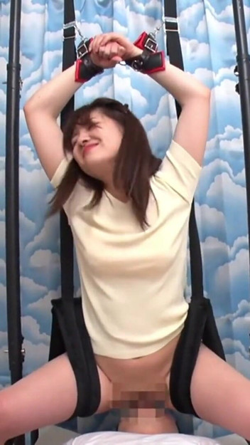 Amateur Challenge – Endure 1000 Licks for 1 Million Yen or Lose and Take a Raw Creampie – Part3