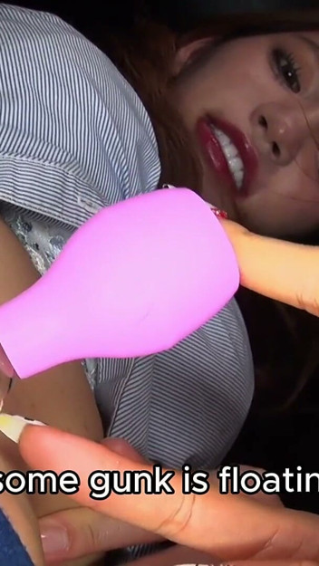 (en) From Navel to Belly Button – Azusa Misaki Tries to Turn Noa Hoshizora’s Navel Inside Out