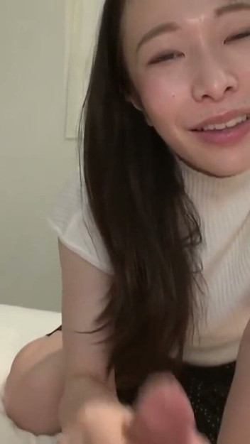 Lustful Married Woman Meets Him at a Hotel in Broad Daylight. She Teases His Hard Cock Before Giving in.