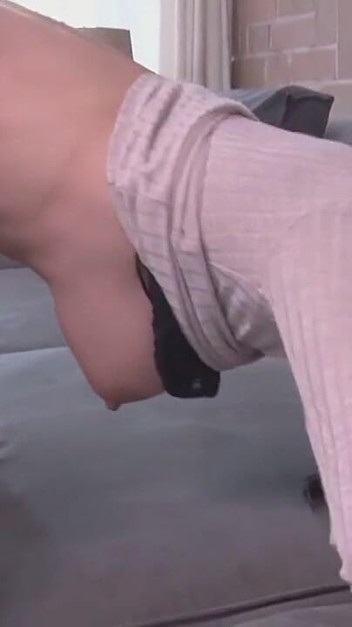 Tease Temptation Horny for Big Tits Hitomi Sakakibara