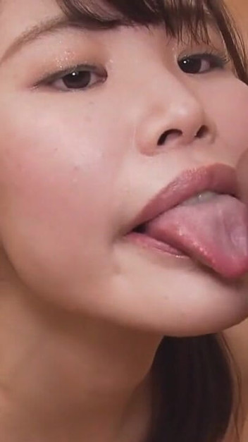Debut Vol 88 Sns Found Girl Who Loves Intense Pleasure Yui Nanase